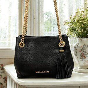 Michael Kors Black Pebbled‎ Leather Medium Jet Set Chain Shoulder Bag